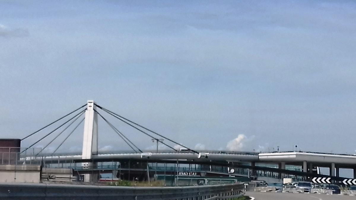 Pont haubané de l'aéroport de Malpensa 