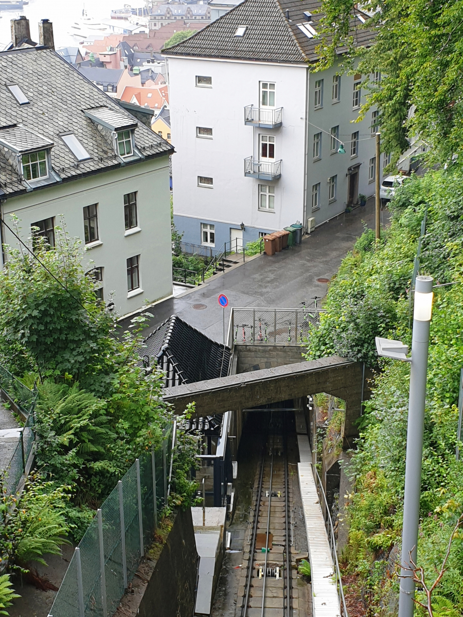 Fløibanen-Nedre Tunnel 