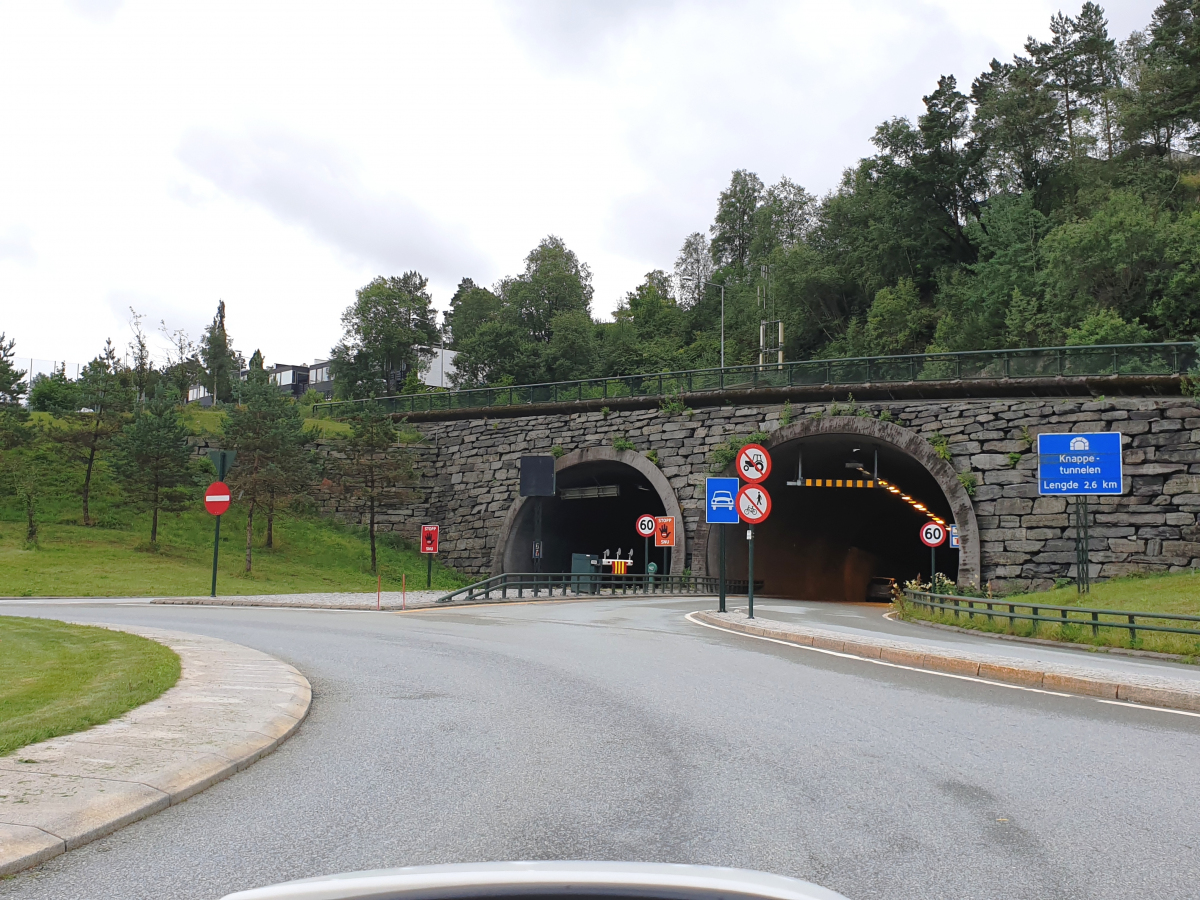 Knappe Tunnel 