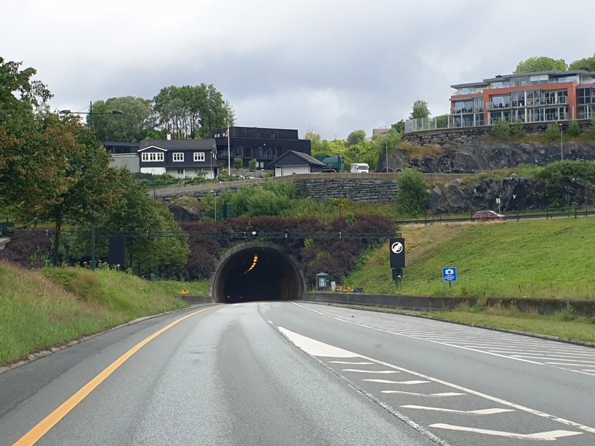 Tunnel Knappe 