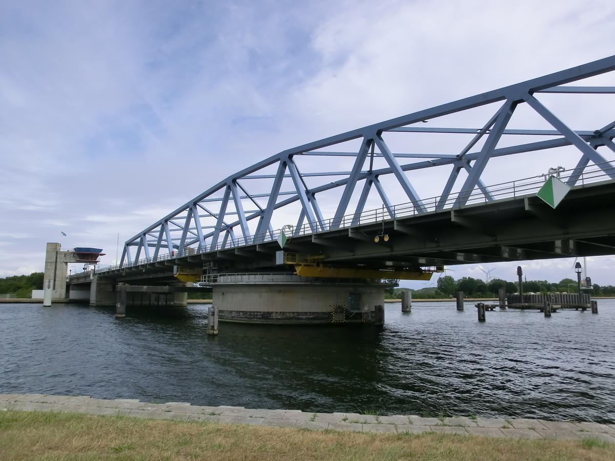 Sluiskil Bridge 