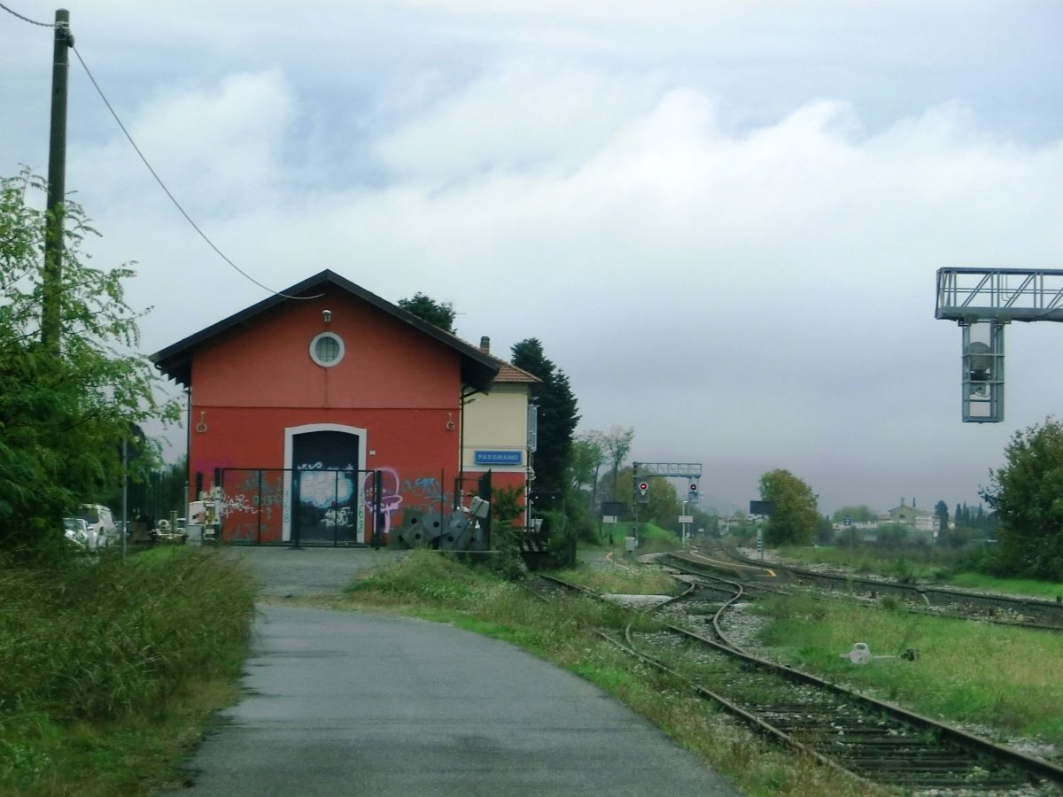 Gare de Passirano 