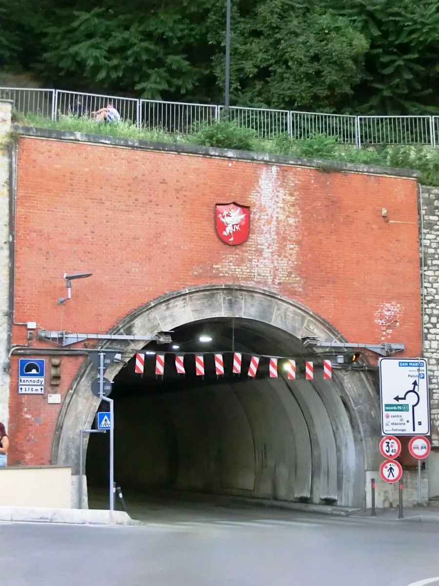 Kennedy Tunnel eastern portal 