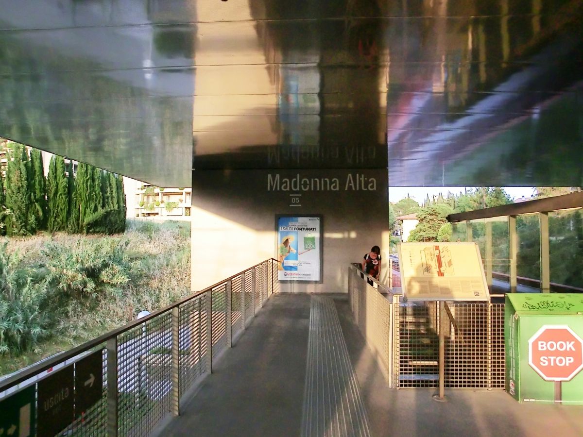 Madonna Alta 05 Station 