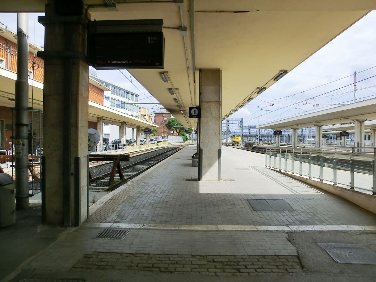 Pisa Centrale Station 