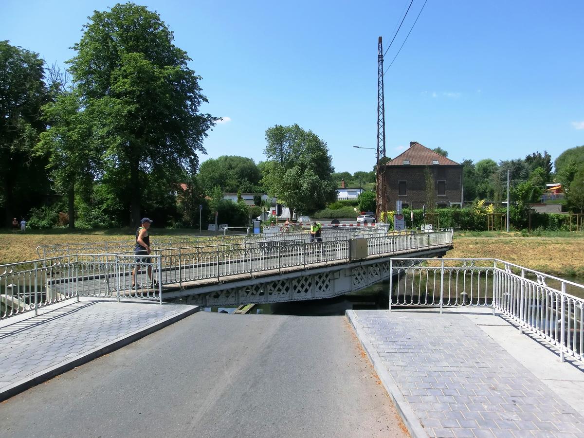 Pont Tournant de Strépy-Bracquegnies 