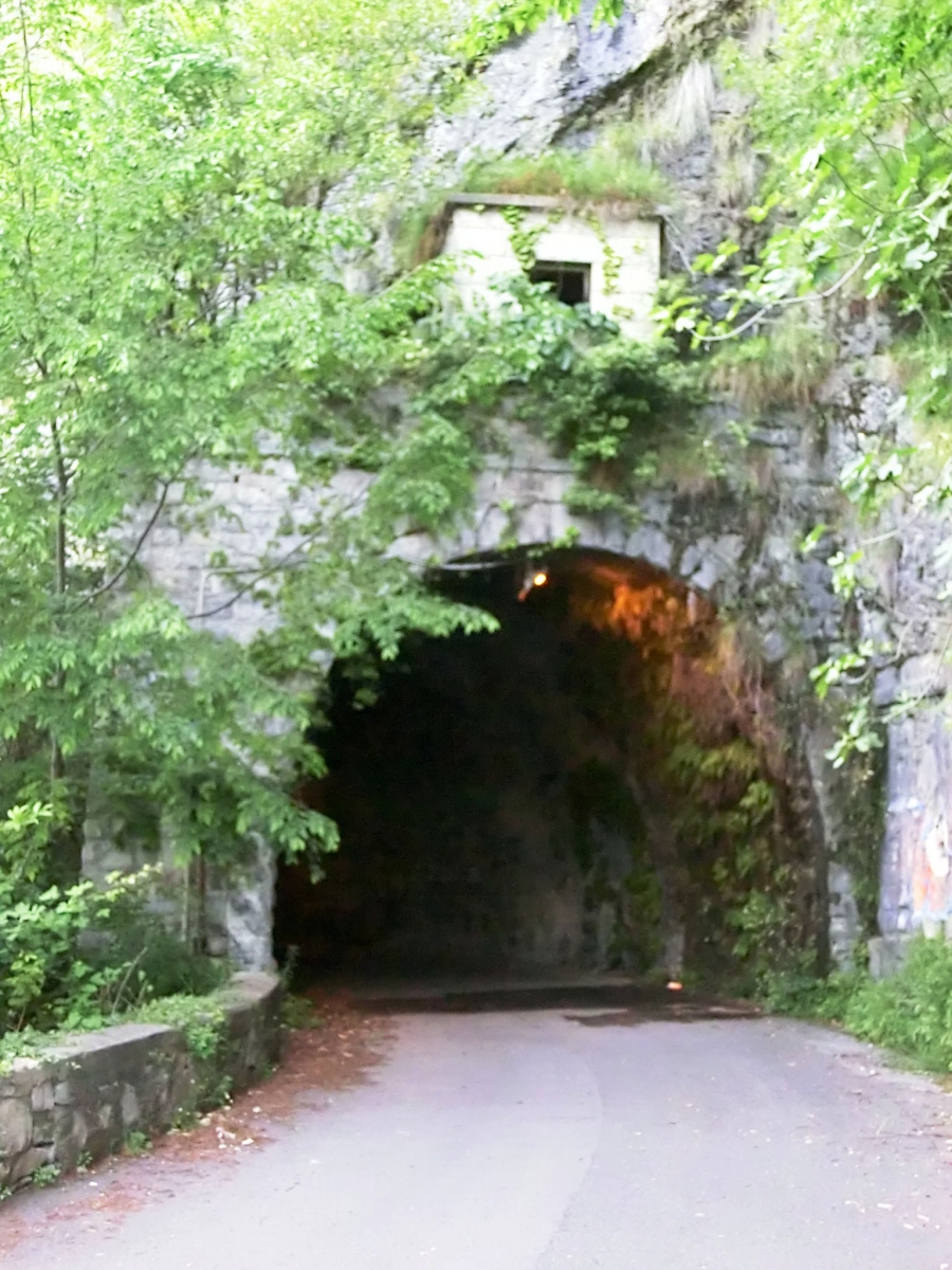 Porto Letizia I Tunnel northern portal 