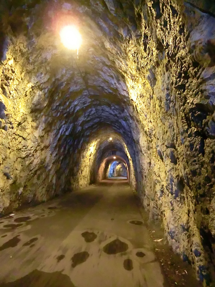 Tunnel Porto Letizia I 