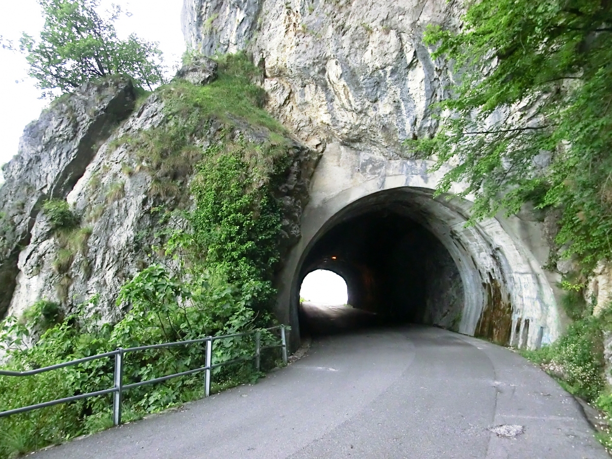 Tunnel de Porto Letizia II 