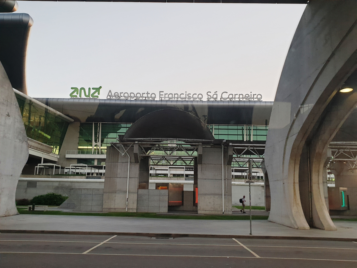 Aérogare de l'aéroport de Porto 