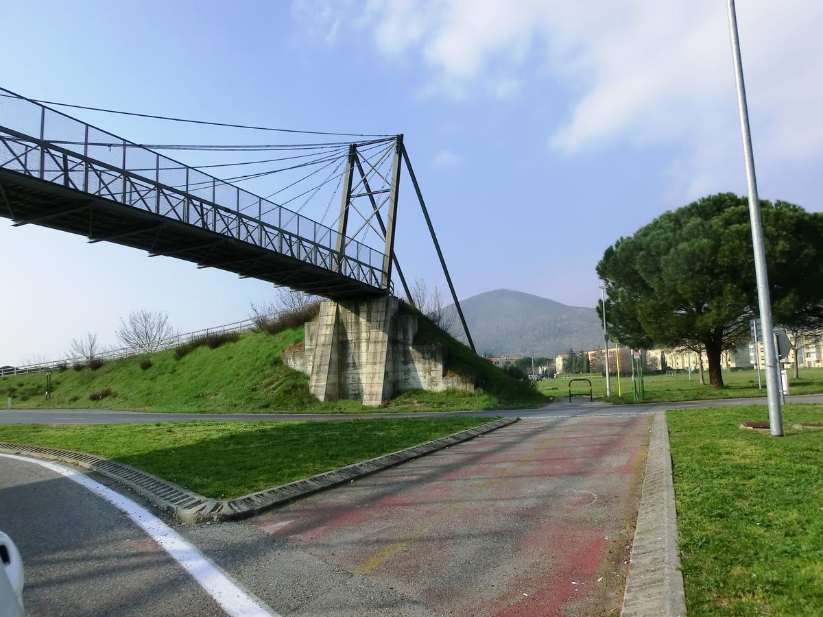 Galcetello Footbridge 