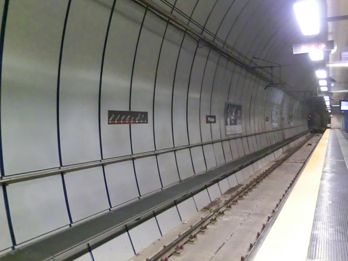 Metrobahnhof Principe 