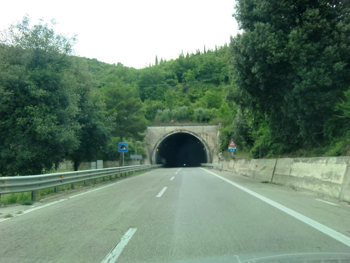 Magione Tunnel eastern portal 