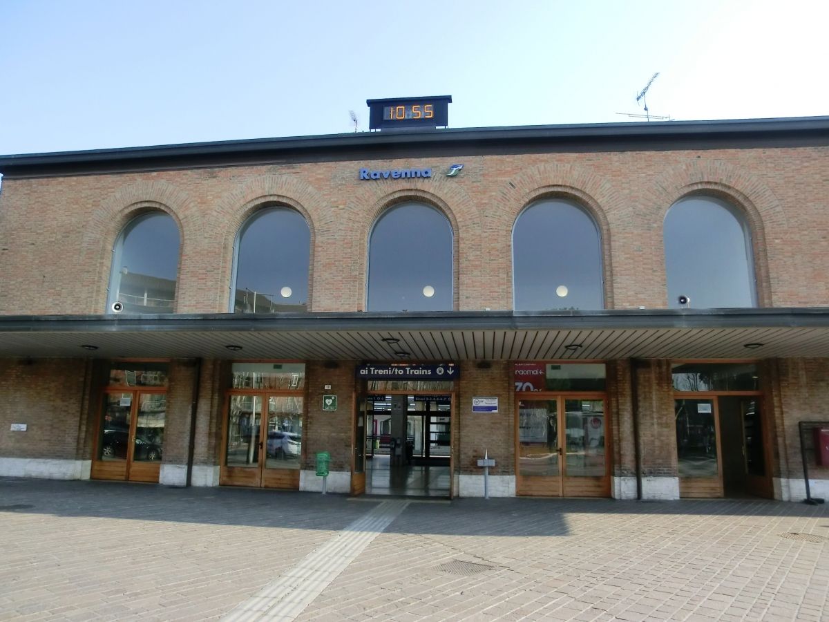 Bahnhof Ravenna 