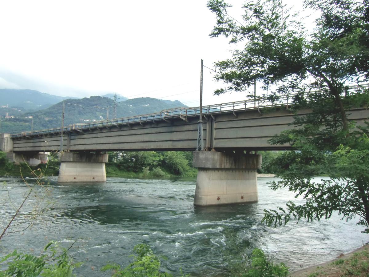 Eisenbahnbrücke über den Adda 