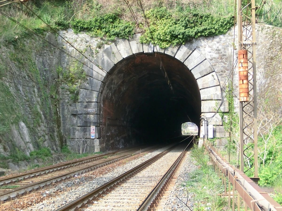 Tunnel d'Armirotti 