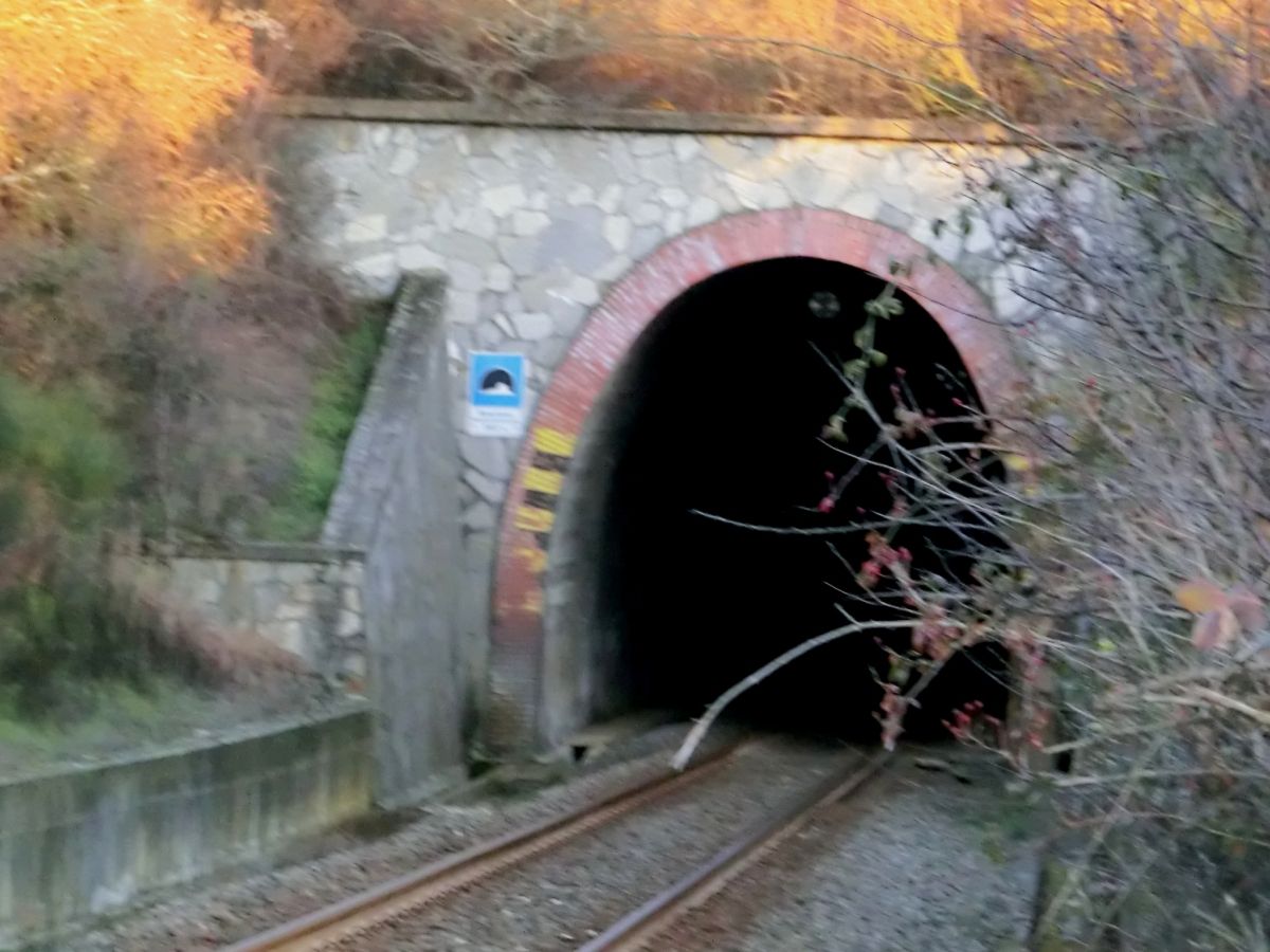 Basciano Tunnel western portal 