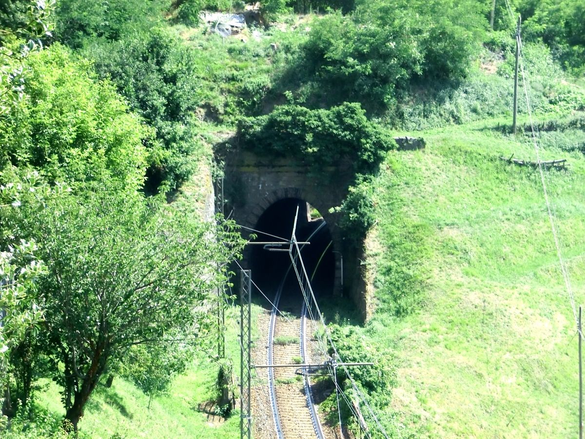 Tunnel Becca 