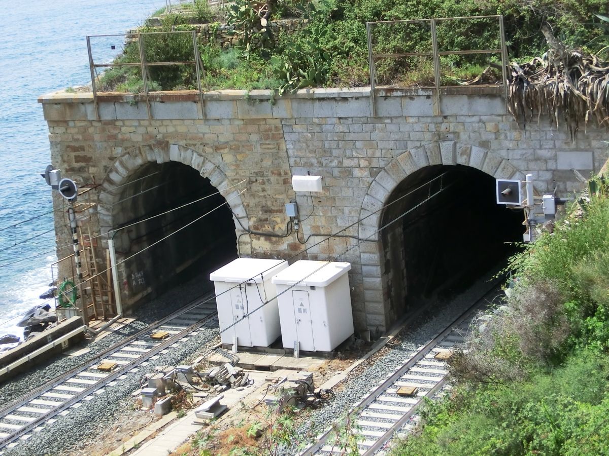 Bordighera South (on the left) and North Tunnel eastern portals 