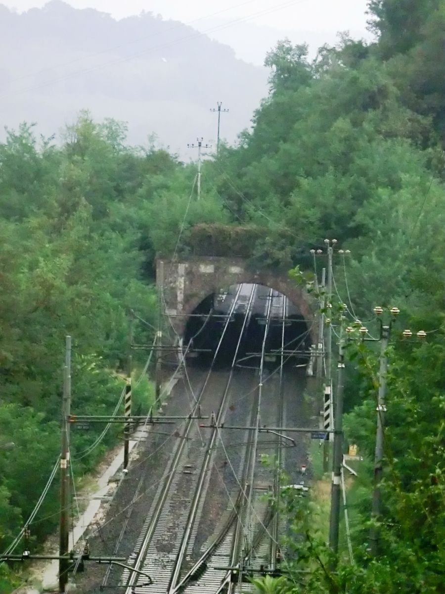 Cà Baiocca Tunnel southern portal 