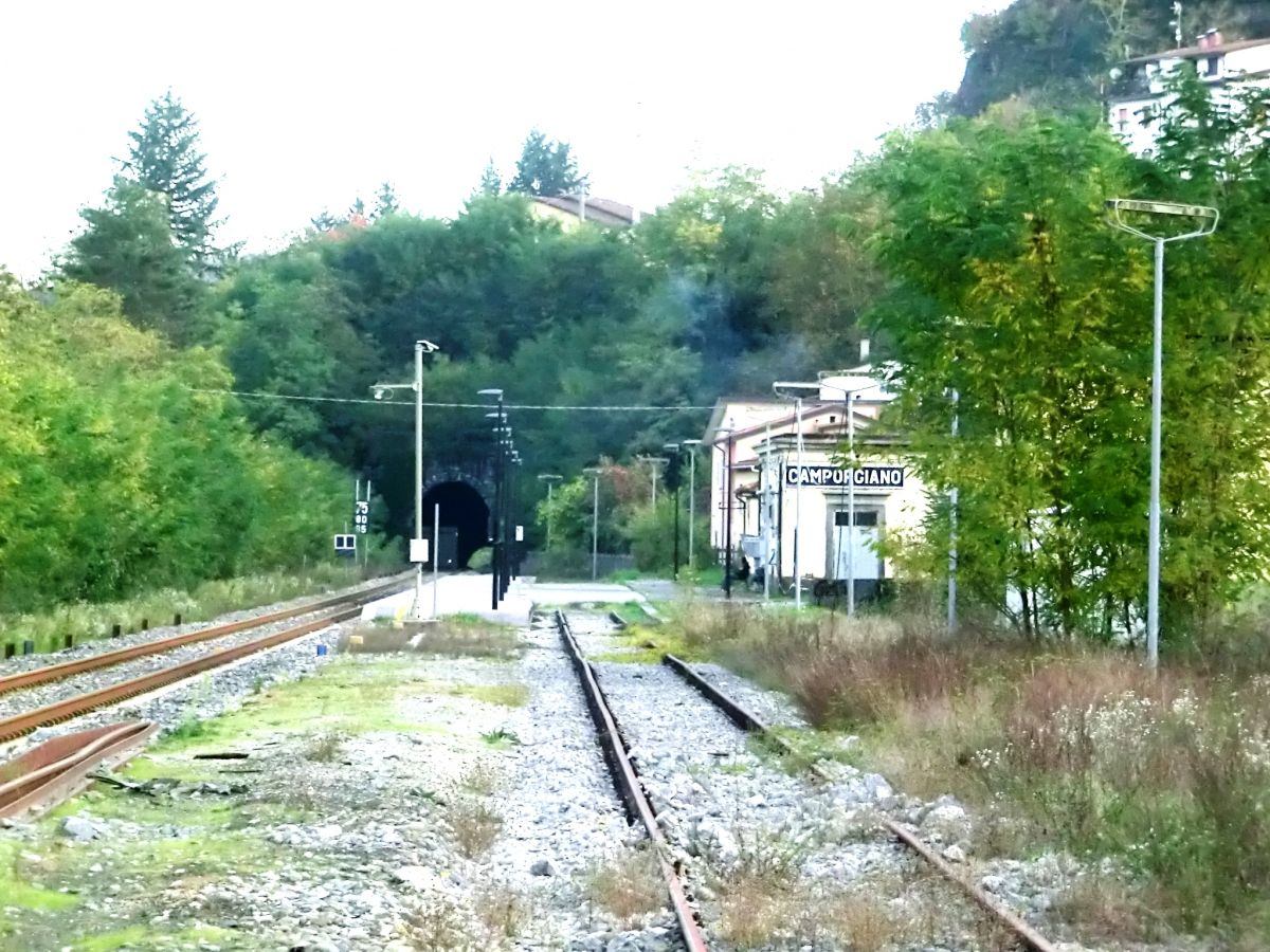 Camporgiano Station and Camporgiano Tunnel northern portal 