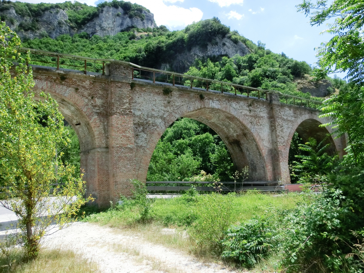 Viaduc de Cesano 