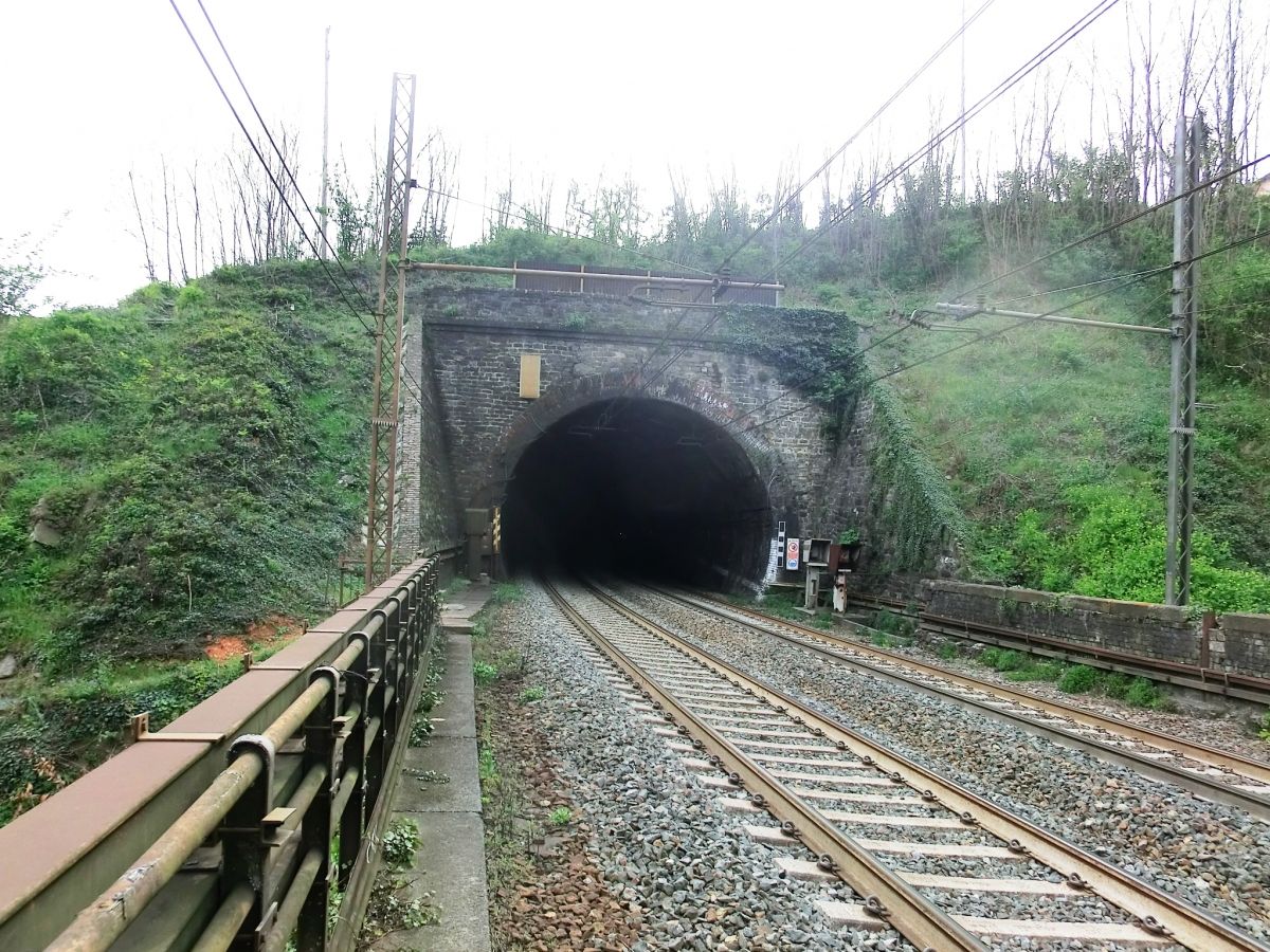 Cesino Tunnel northern portal 
