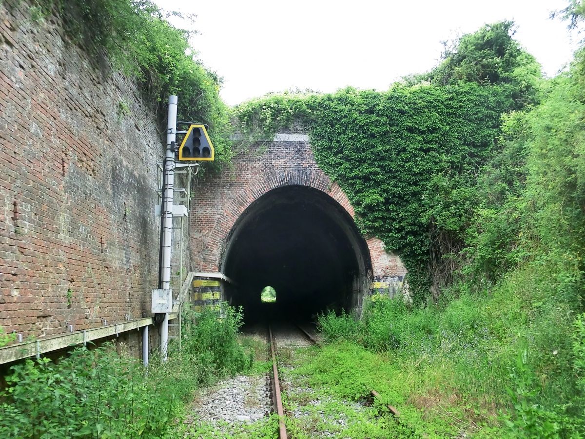 Chigne Tunnel eastern portal 