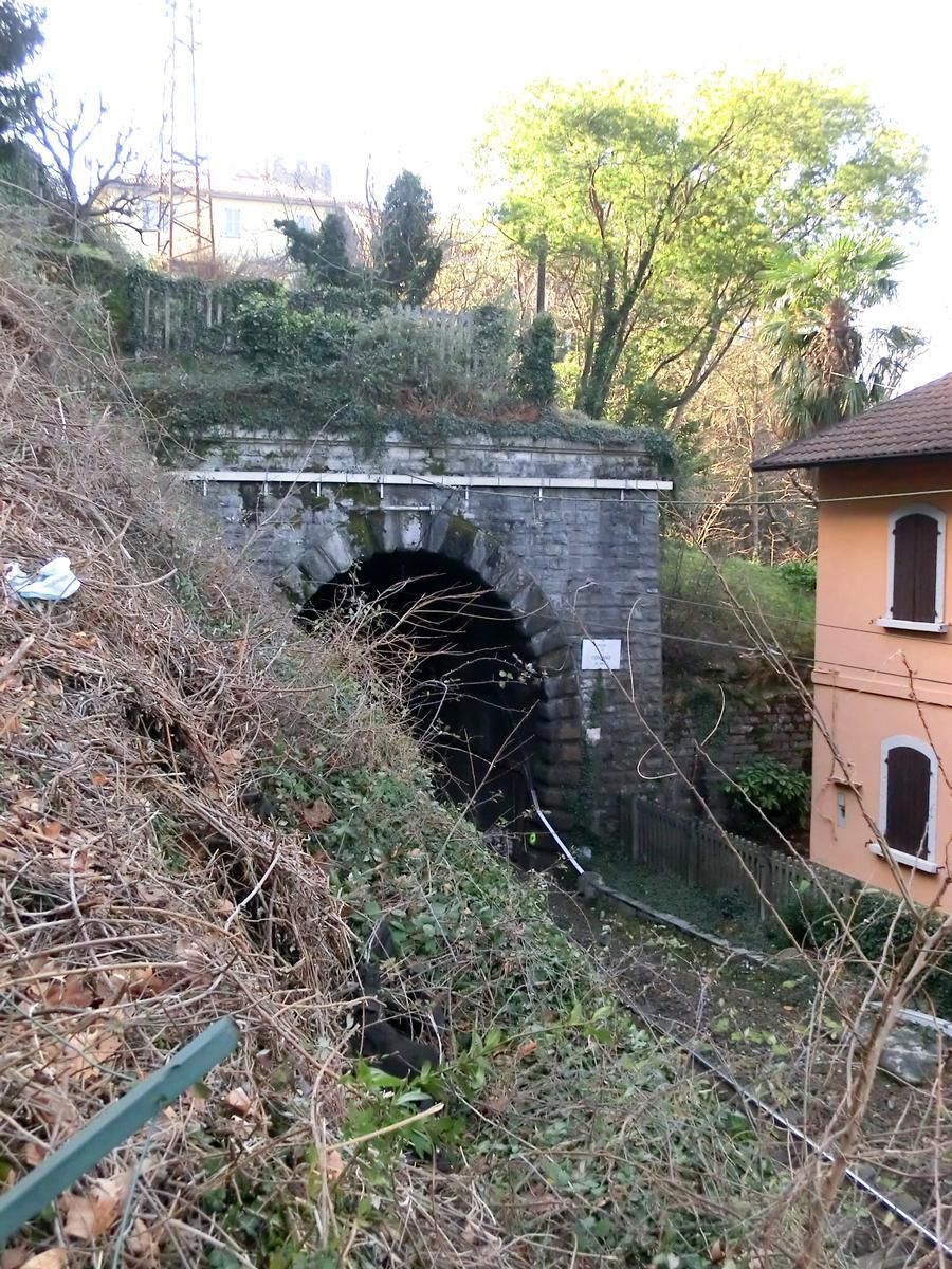 Corenno Tunnel northern portal 