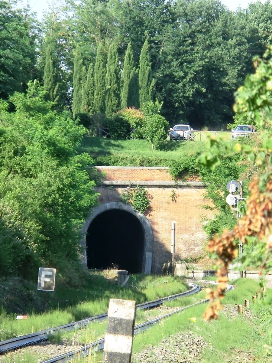Costaquerci Tunnel southern portal 