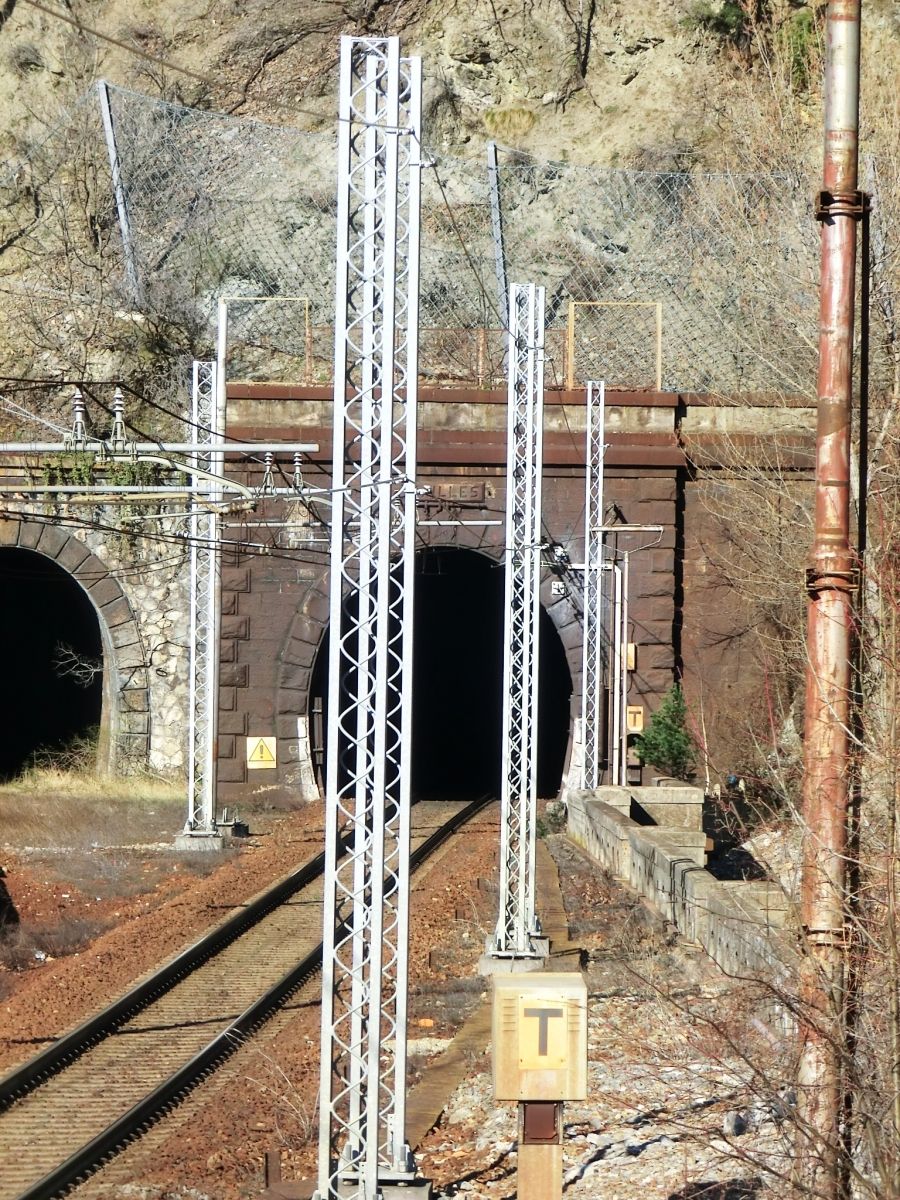 Exilles North (odd track) Tunnel and, on the left, out of service Aquila Tunnel western portals 