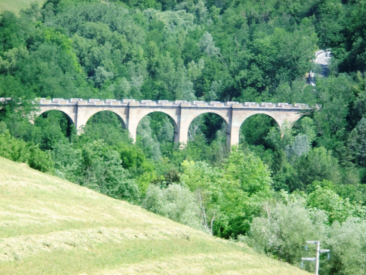 Eisenbahnviadukt Fosso di Santa Maria degli Angeli 