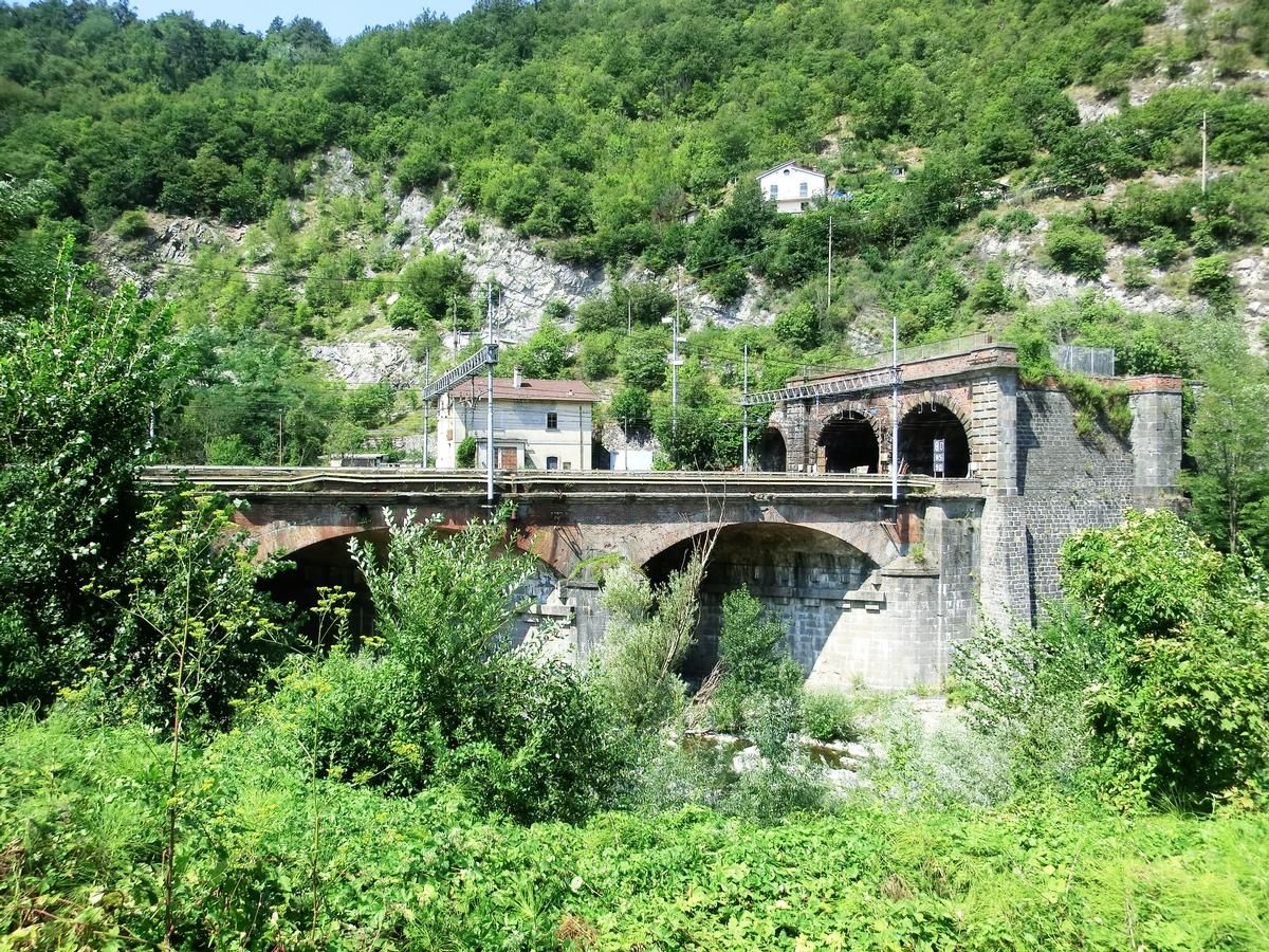 Giacoboni Tunnel (on the left) and Villavecchia Tunnel southern portals 