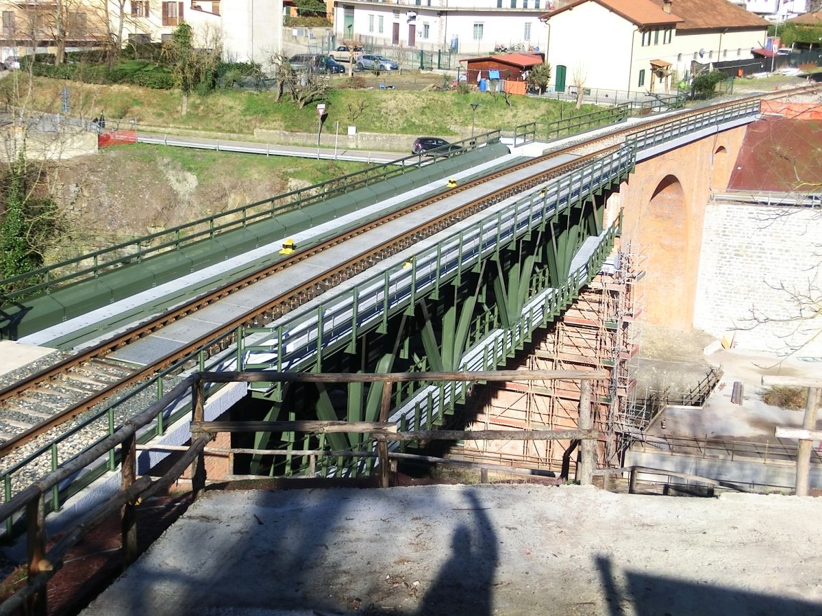 Eisenbahnviadukt Lamone VII 