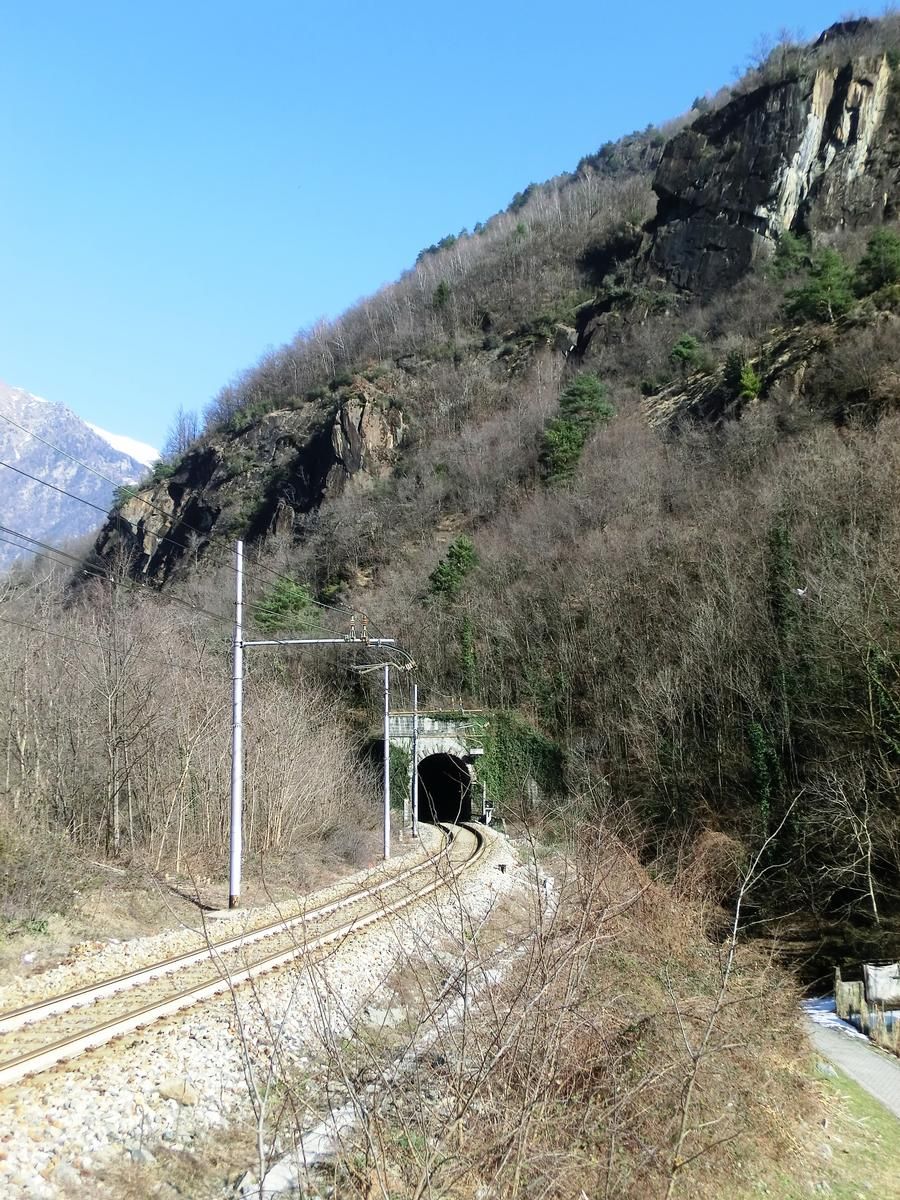 Monti di Tanno Tunnel southern portal 