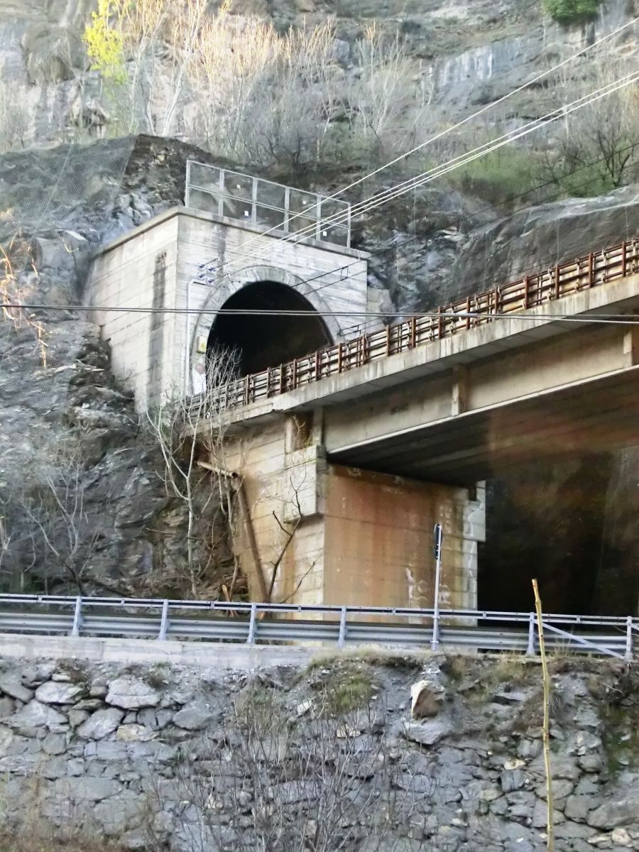 Nuova Morelli Tunnel eastern portal 