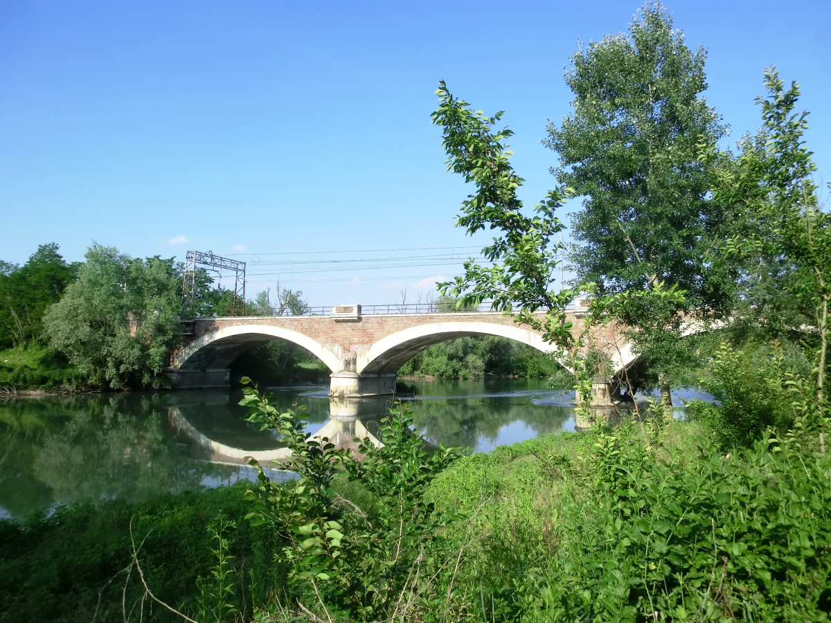 Eisenbahnbrücke Pontevico 