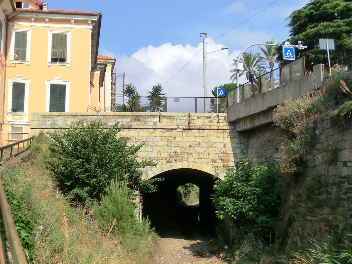 Tunnel d'Oneglia 1 