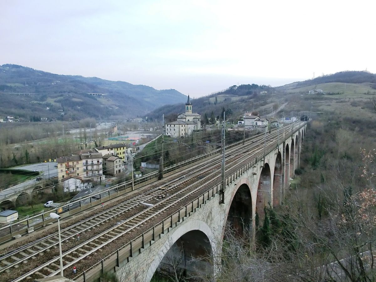 Rio Farnetola Viaduct and Pian di Setta Tunnel northern portal 