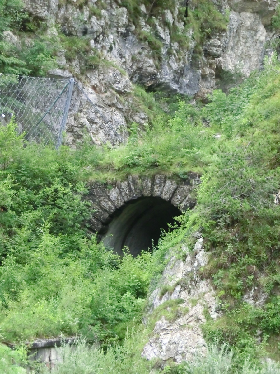 Pietra Scritta Tunnel western portal 