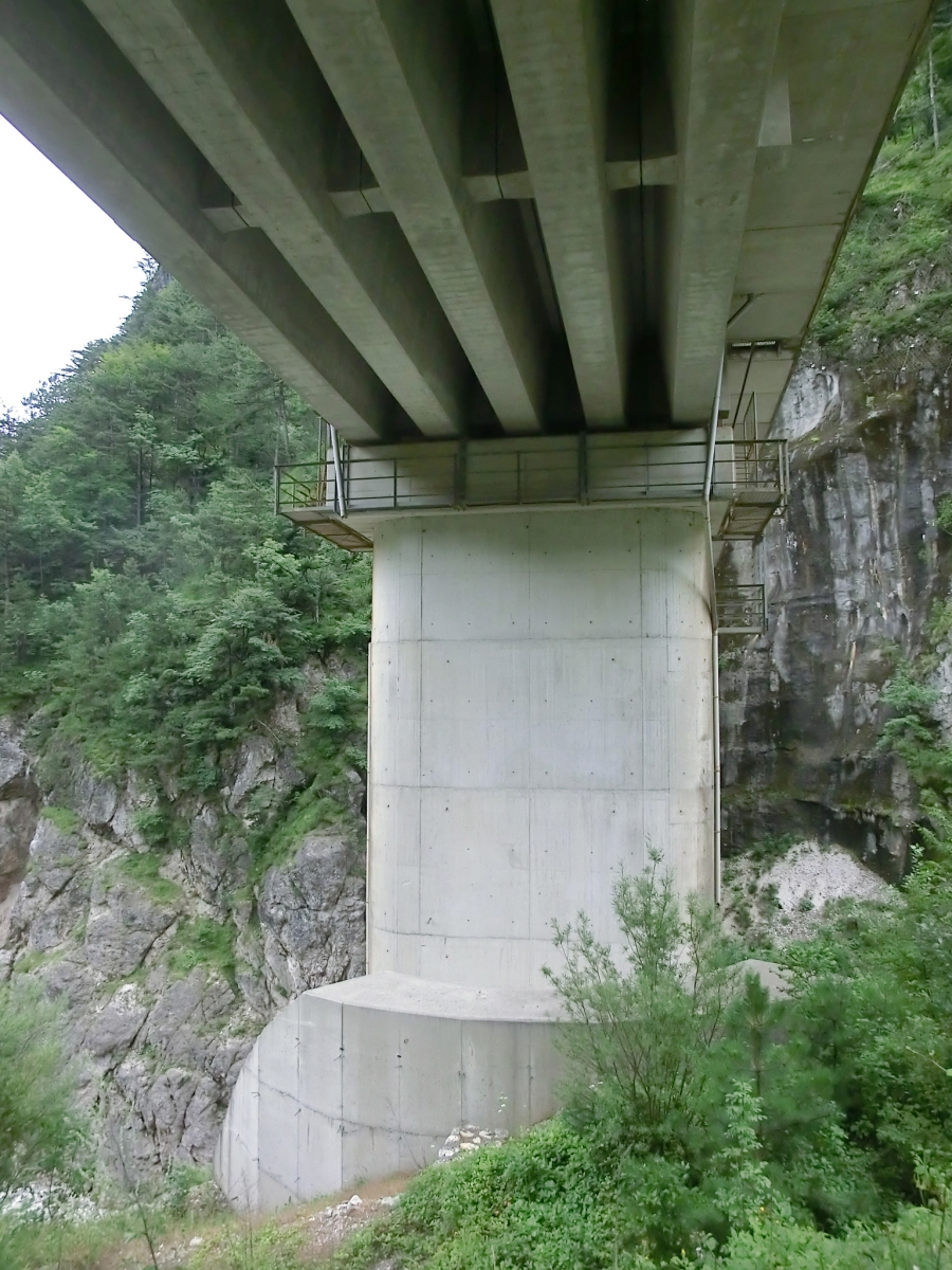 Eisenbahnbrücke über den Rio Ponte di Muro 