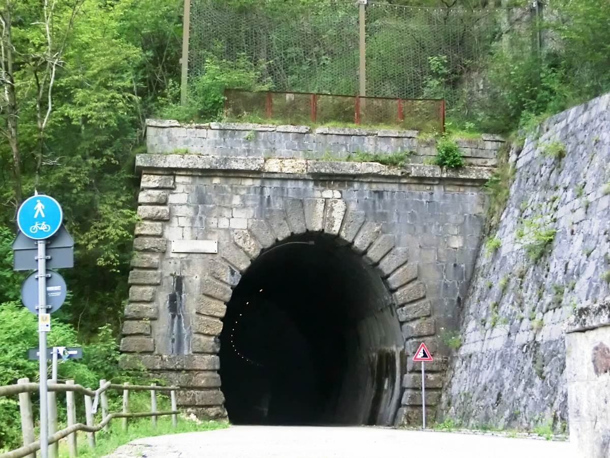 Ponteperaria III Tunnel northern portal 