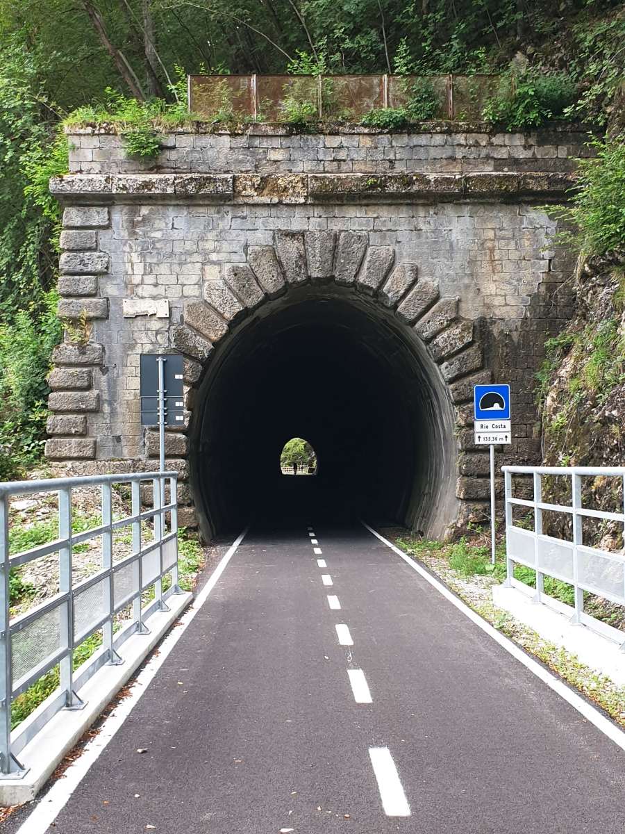 Tunnel Rio Costa 