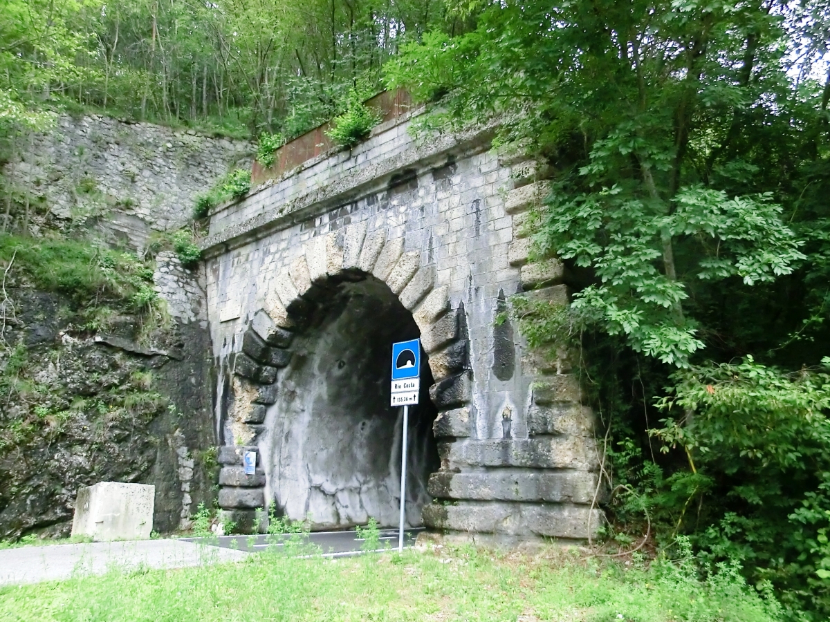 Rio Costa Tunnel southern portal 