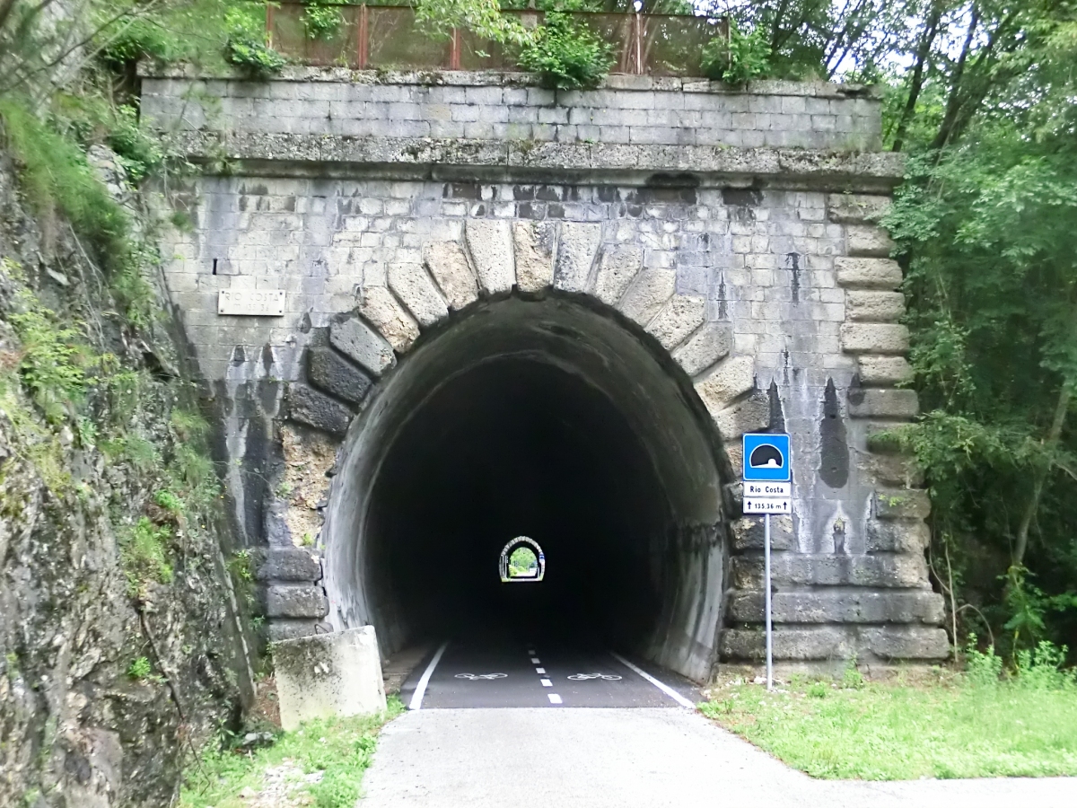 Rio Costa Tunnel southern portal 