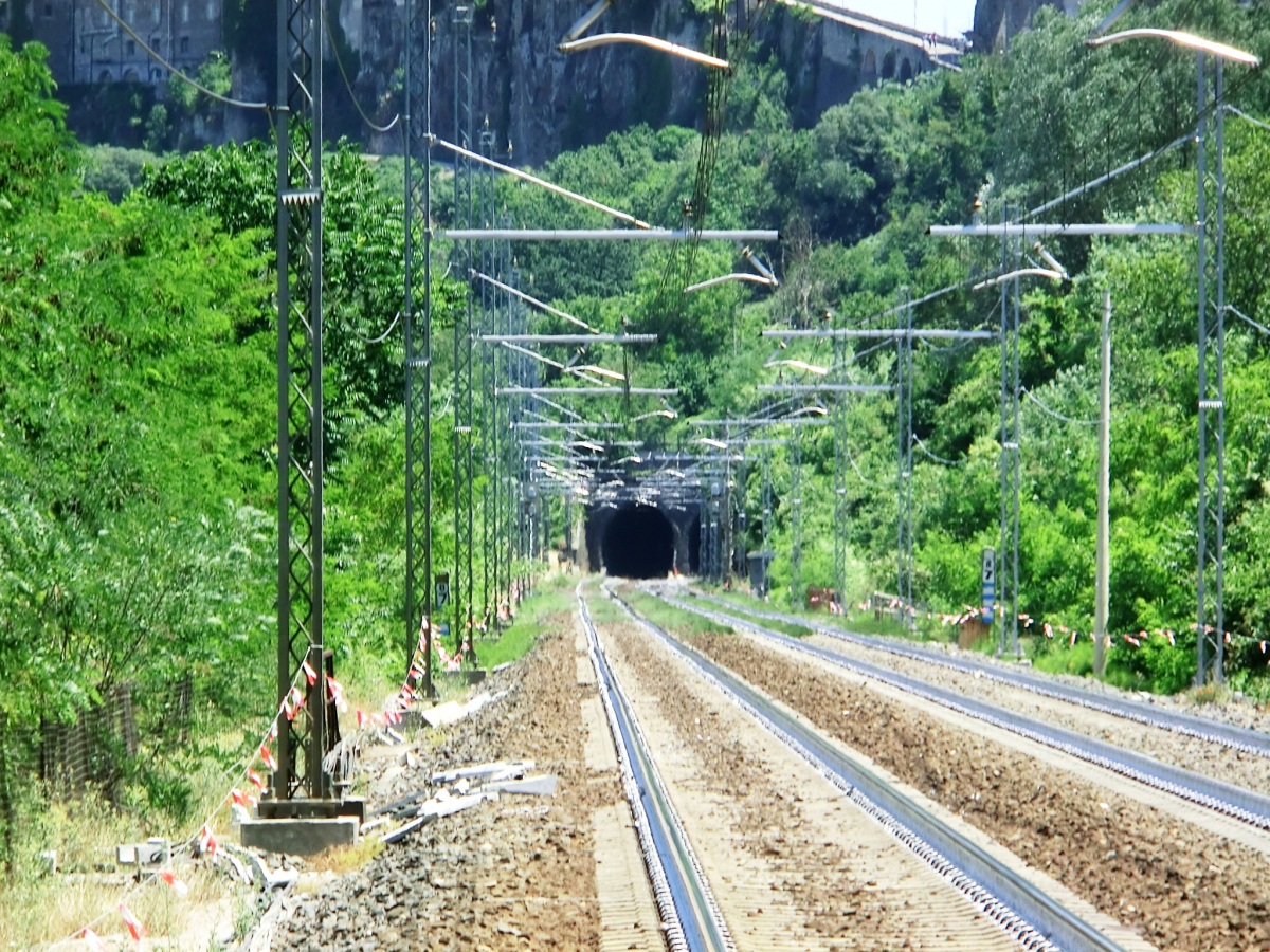 Rocca d'Orte Tunnel western portal 
