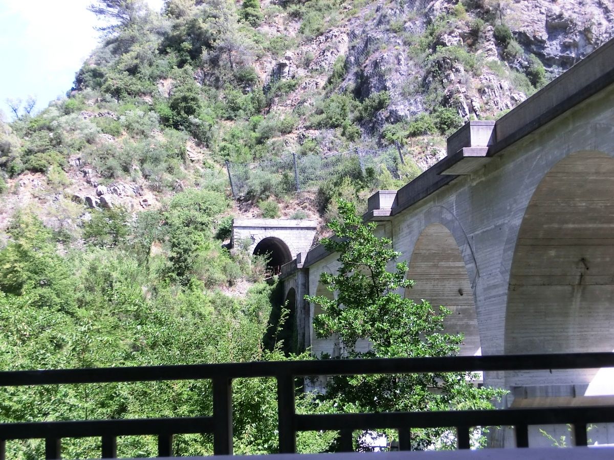 Gambetto Tunnel southern portal and Roia III Bridge 