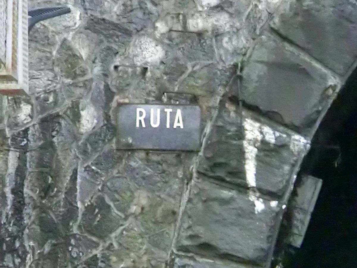 Ruta Tunnel eastern portals plate 