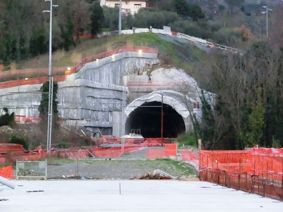 New Serravalle Tunnel western portal 