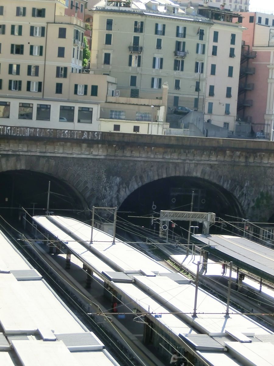 Traversata Nuova Tunnel (on the left) and Traversata Vecchia Tunnel western portals 